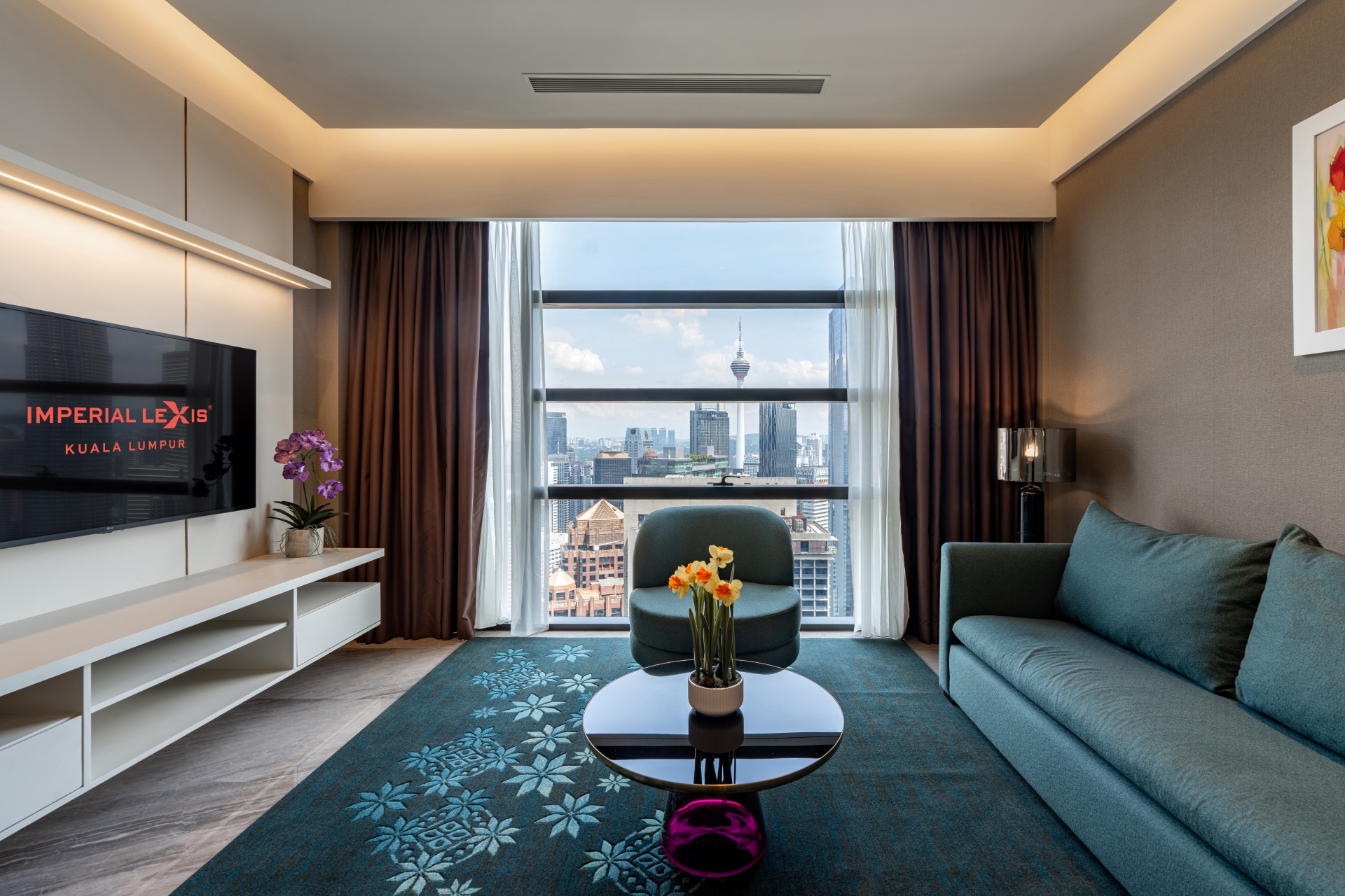 Bedroom Suite 03