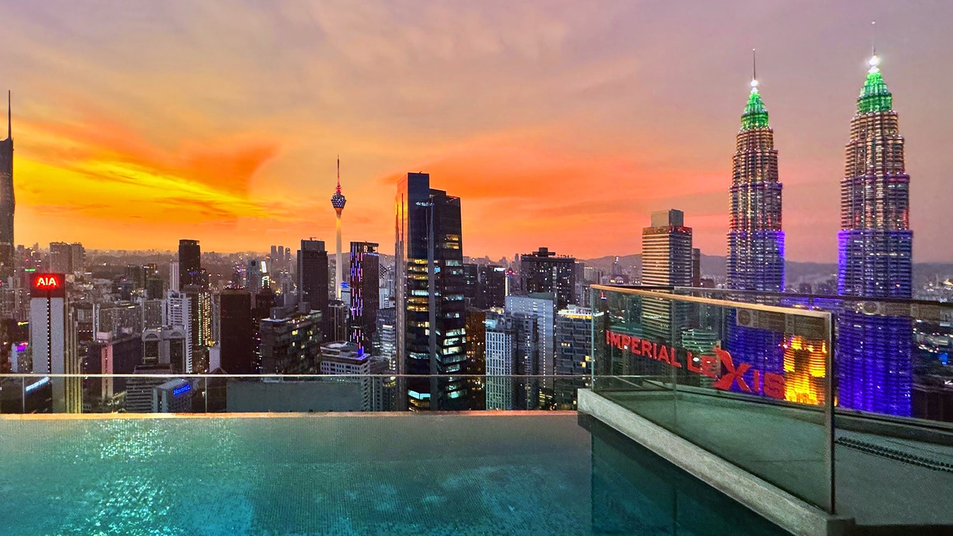 Sky Infinity Pool 02